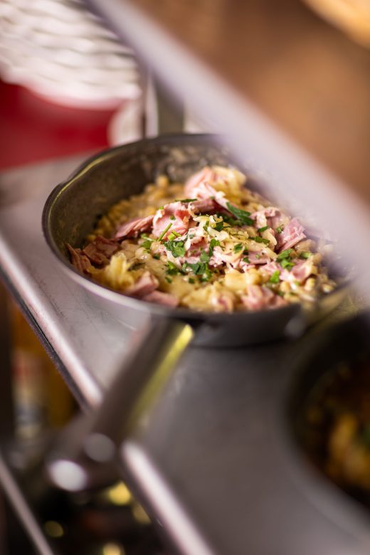 Le P&#8217;tit Bouillon, cuisine française maison et prix doux à Grenoble